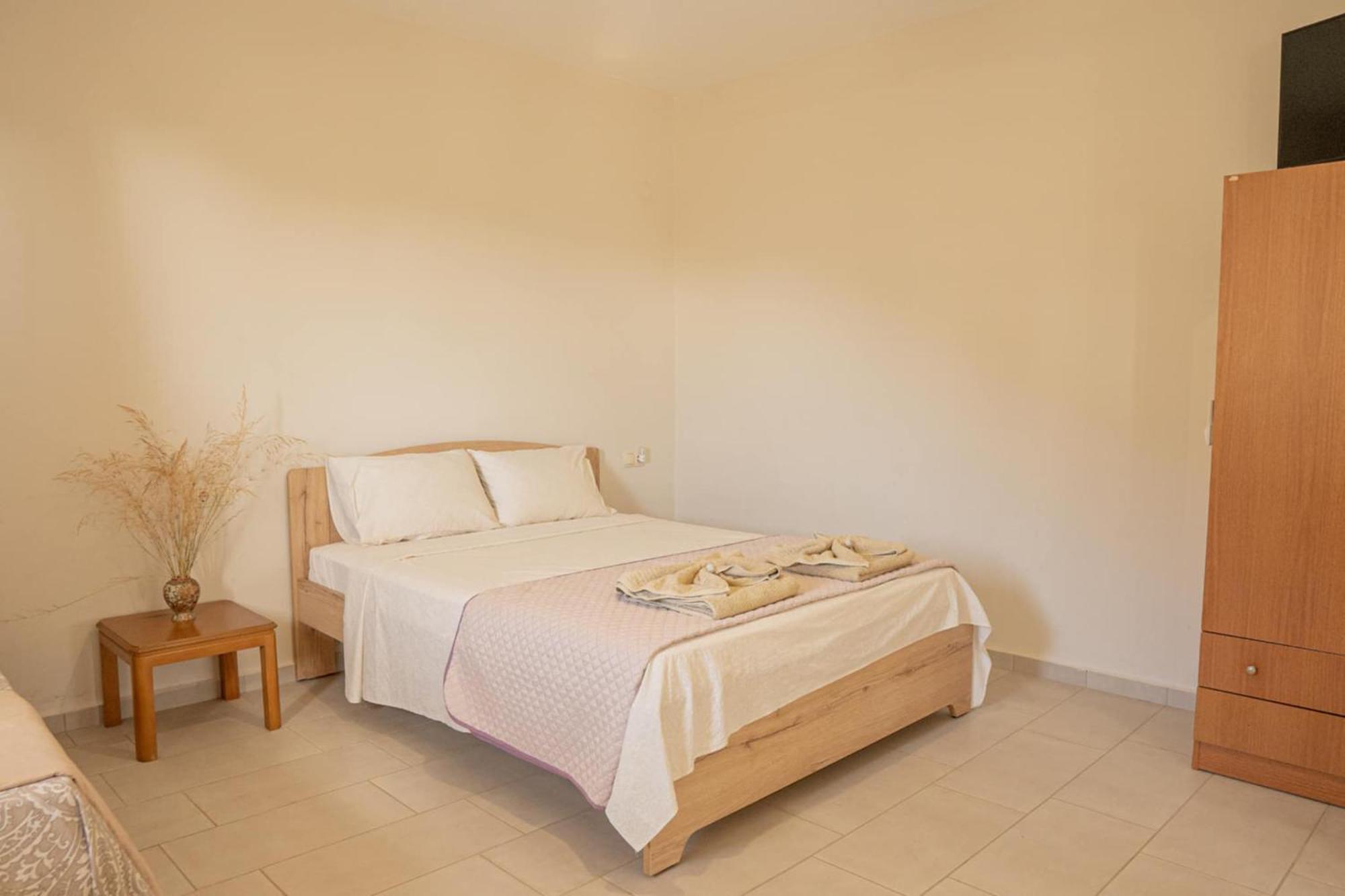 Studios Anna Maria With Sea View Kapetaniana Экстерьер фото